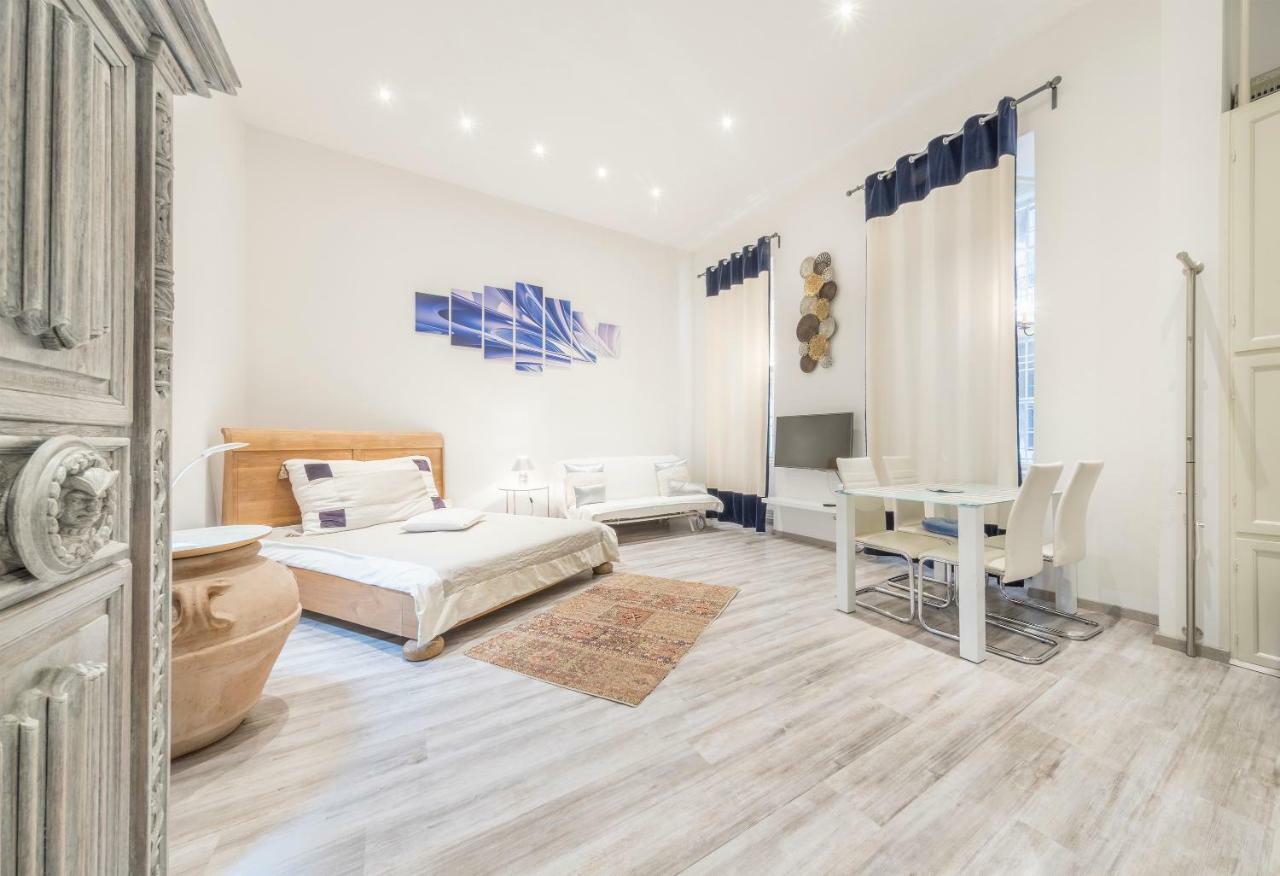 Atlanta Apartment Is In The Heart Of Budapest Exterior photo